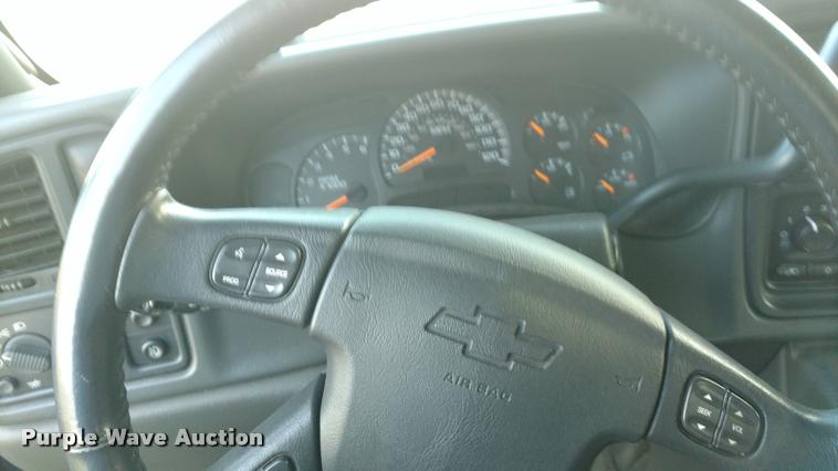 image for item DA2246 2005 Chevrolet Silverado 1500 Ext. Cab pickup truck