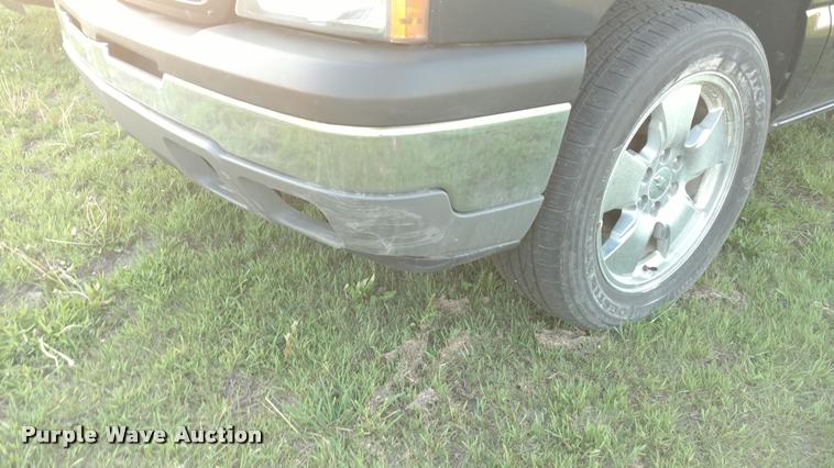 image for item DA2246 2005 Chevrolet Silverado 1500 Ext. Cab pickup truck