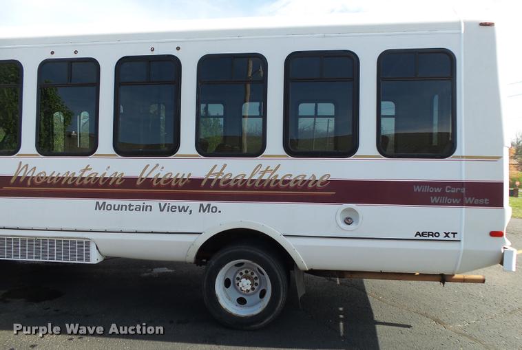 image for item DA2648 1995 Chevrolet 30 HD shuttle bus