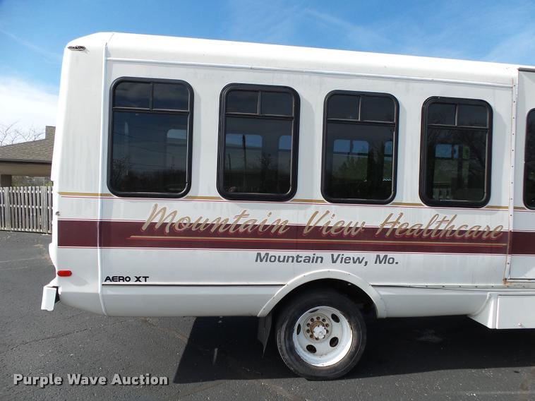 image for item DA2648 1995 Chevrolet 30 HD shuttle bus