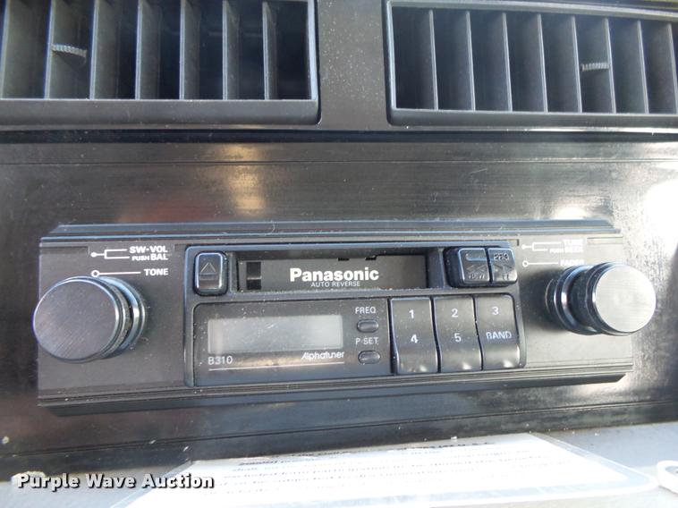 image for item DA2648 1995 Chevrolet 30 HD shuttle bus