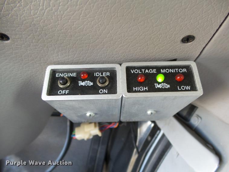 image for item DA2648 1995 Chevrolet 30 HD shuttle bus