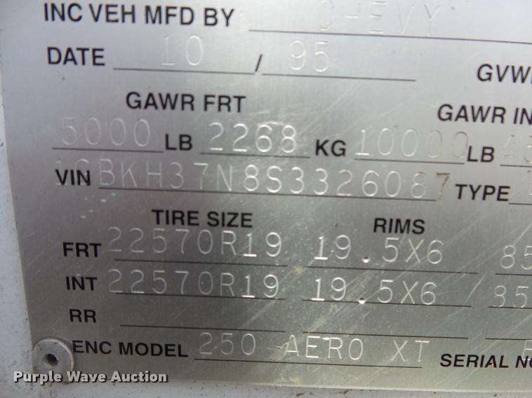 image for item DA2648 1995 Chevrolet 30 HD shuttle bus