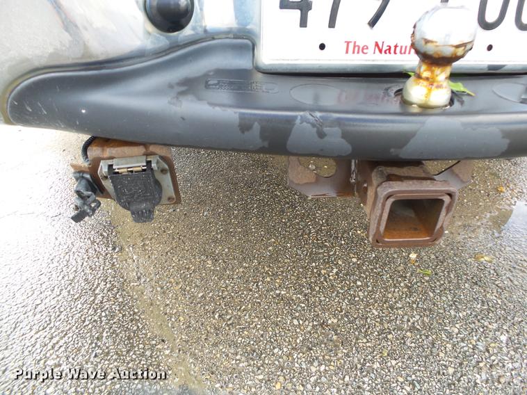 image for item DA2674 2002 Ford F150 XL pickup truck