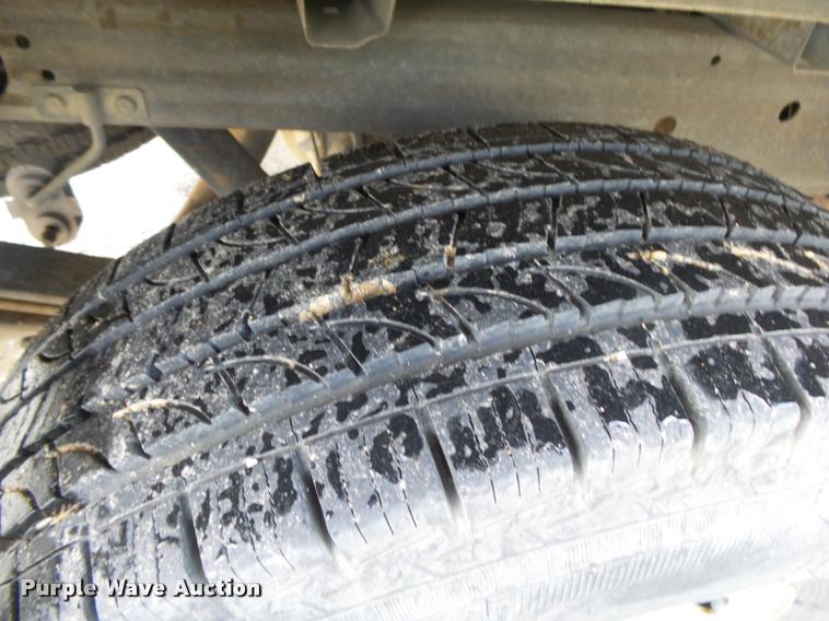 image for item DA2674 2002 Ford F150 XL pickup truck