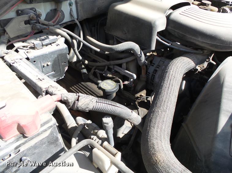 image for item DA2674 2002 Ford F150 XL pickup truck