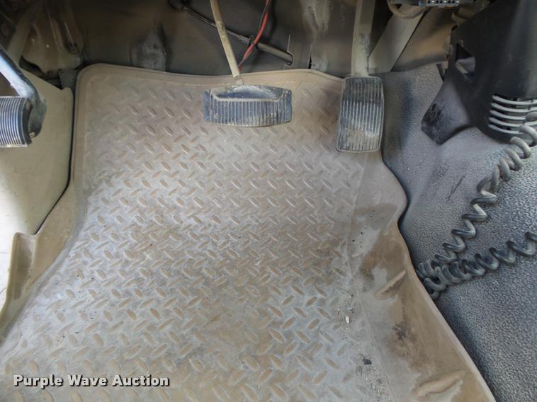 image for item DA2674 2002 Ford F150 XL pickup truck