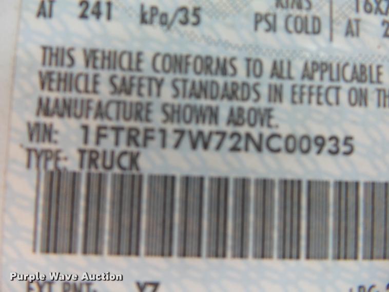 image for item DA2674 2002 Ford F150 XL pickup truck