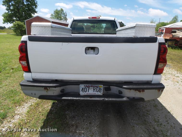 image for item DA2677 2005 Chevrolet Silverado 1500 pickup truck