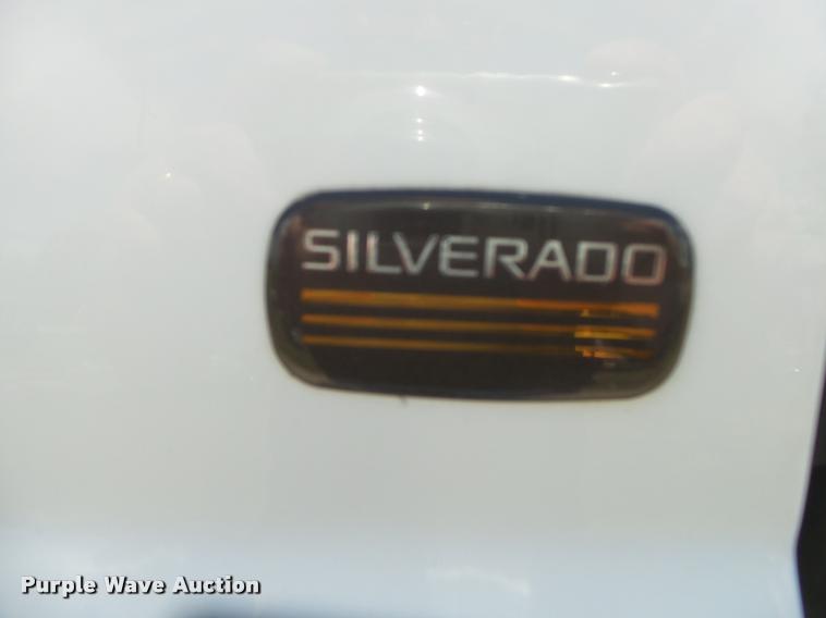 image for item DA2677 2005 Chevrolet Silverado 1500 pickup truck