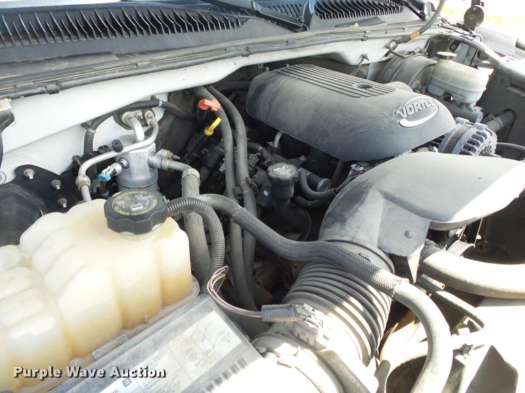 image for item DA2677 2005 Chevrolet Silverado 1500 pickup truck