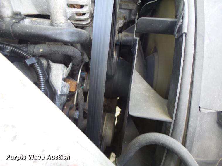 image for item DA3468 2006 Ford F350 Super Duty pickup truck chassis