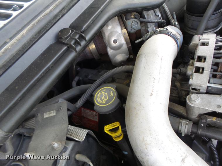 image for item DA3468 2006 Ford F350 Super Duty pickup truck chassis