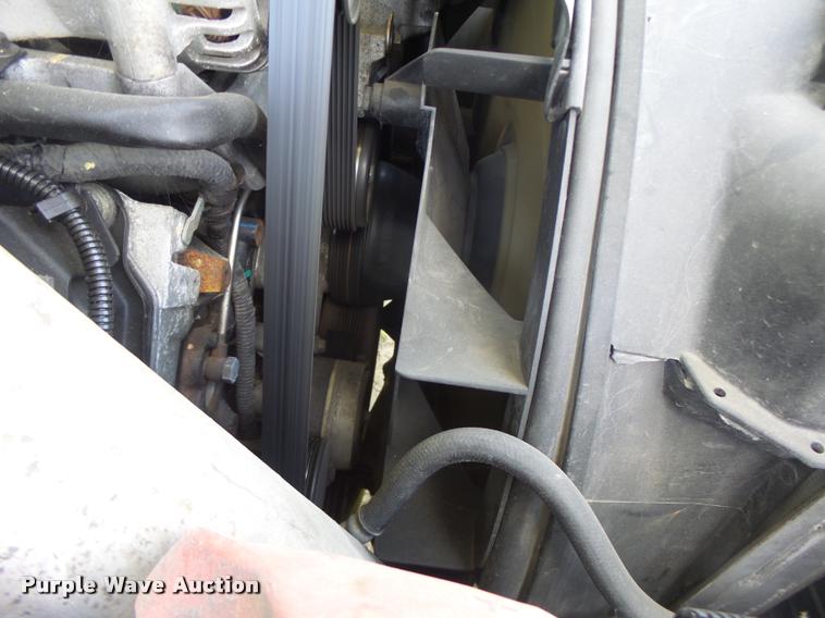 image for item DA3468 2006 Ford F350 Super Duty pickup truck chassis