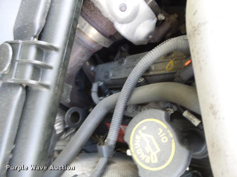 image for item DA3468 2006 Ford F350 Super Duty pickup truck chassis