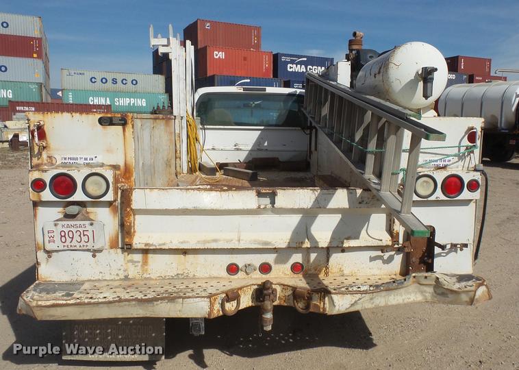 image for item DA3954 2002 Ford F450 Super Duty service truck