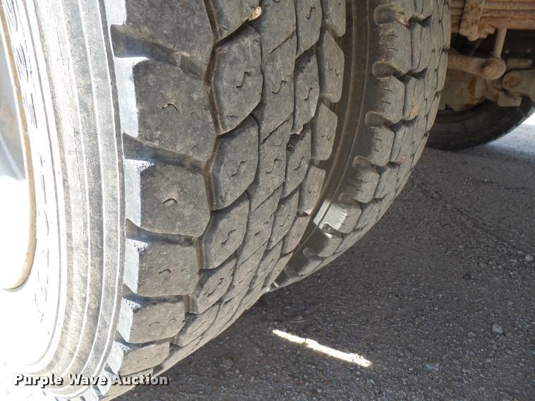 image for item DA3954 2002 Ford F450 Super Duty service truck