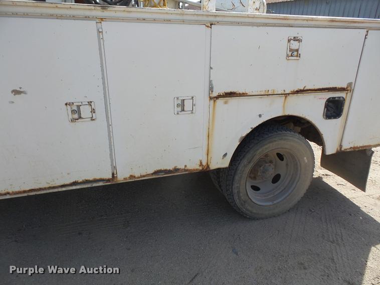 image for item DA3954 2002 Ford F450 Super Duty service truck