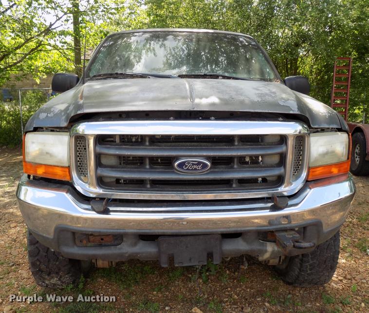 image for item DA6073 2003 Ford F250 Super Duty SuperCab pickup truck