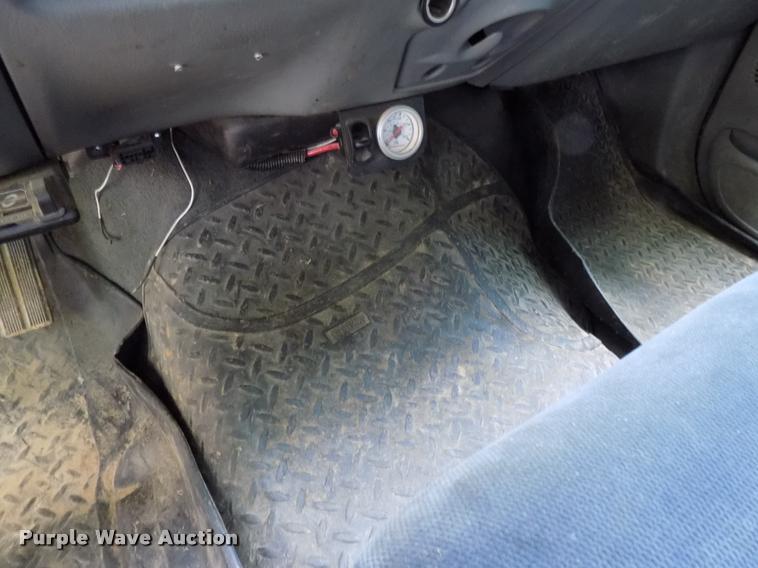 image for item DA6073 2003 Ford F250 Super Duty SuperCab pickup truck