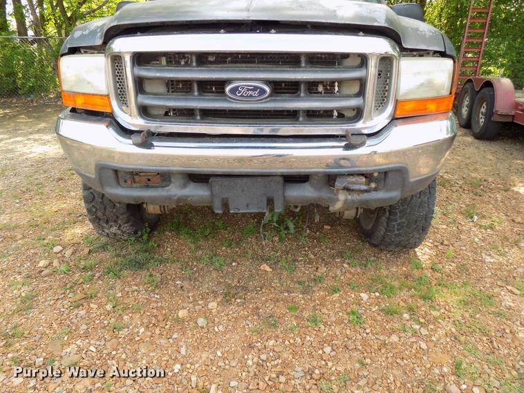 image for item DA6073 2003 Ford F250 Super Duty SuperCab pickup truck