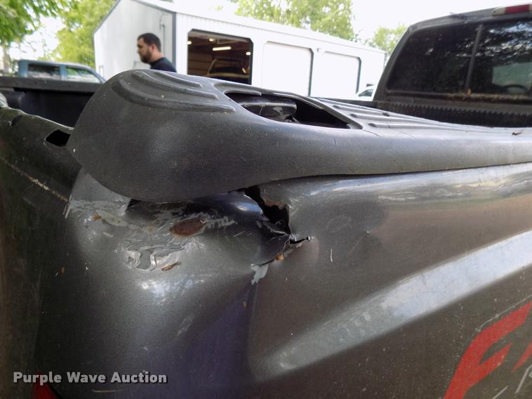 image for item DA6073 2003 Ford F250 Super Duty SuperCab pickup truck