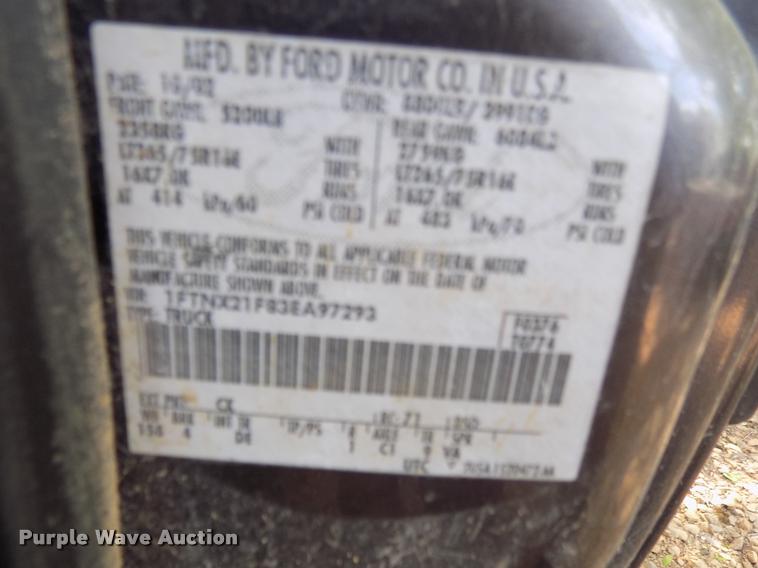 image for item DA6073 2003 Ford F250 Super Duty SuperCab pickup truck