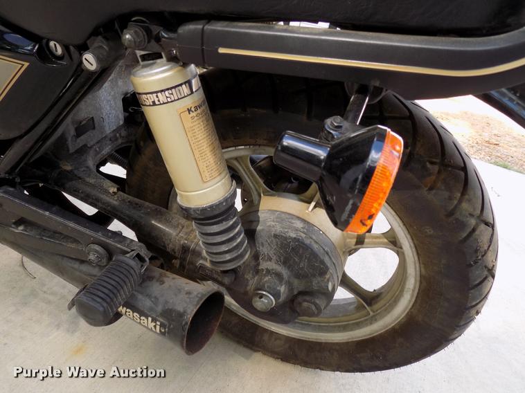 image for item DA6074 1983 Kawasaki Spectre KZ750 motorcycle