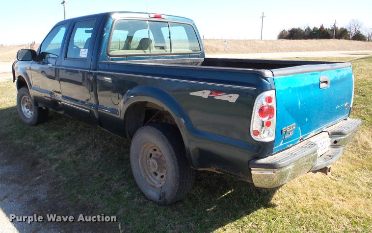 image for item DA7490 1999 Ford F250 Super Duty Crew Cab pickup truck