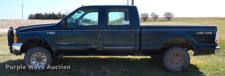 image for item DA7490 1999 Ford F250 Super Duty Crew Cab pickup truck
