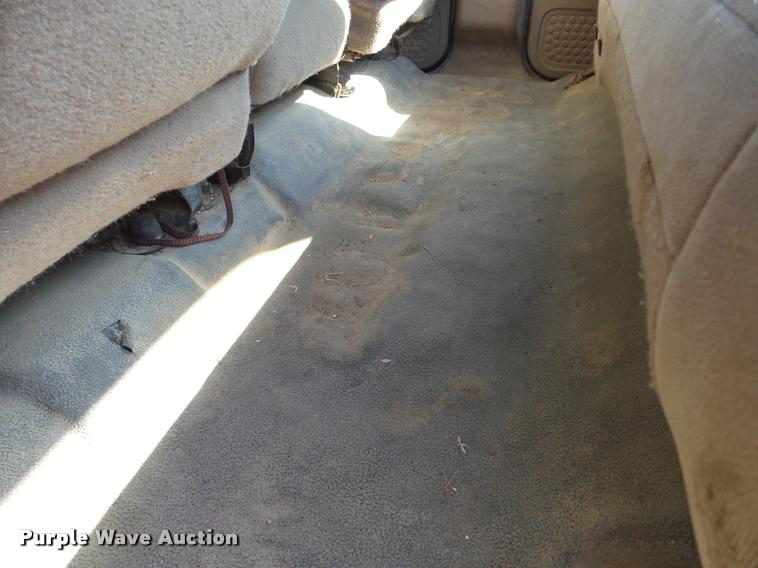 image for item DA7490 1999 Ford F250 Super Duty Crew Cab pickup truck