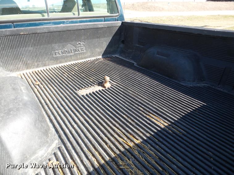 image for item DA7490 1999 Ford F250 Super Duty Crew Cab pickup truck