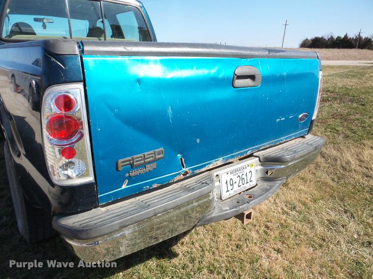 image for item DA7490 1999 Ford F250 Super Duty Crew Cab pickup truck