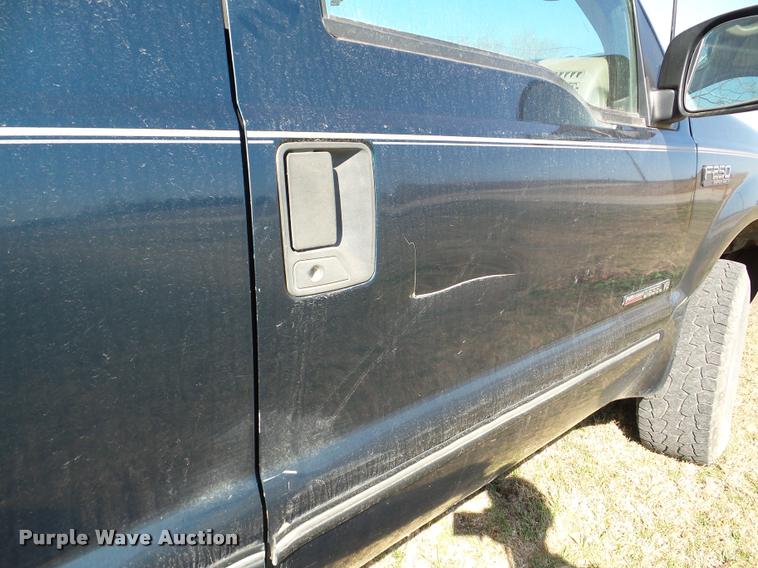 image for item DA7490 1999 Ford F250 Super Duty Crew Cab pickup truck