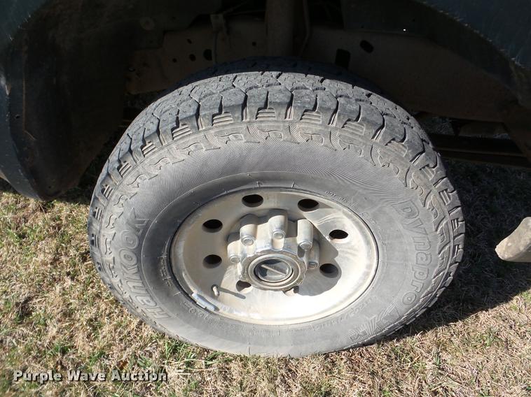 image for item DA7490 1999 Ford F250 Super Duty Crew Cab pickup truck