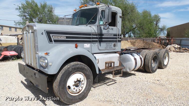 image for item DA7805 1974 Kenworth truck chassis