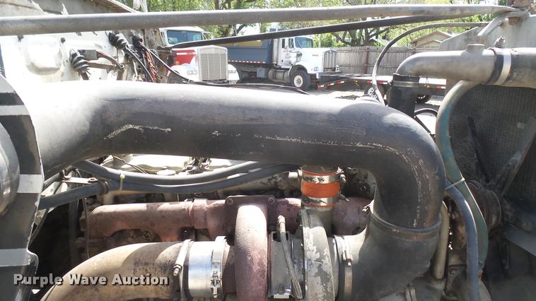 image for item DA7805 1974 Kenworth truck chassis