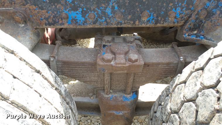 image for item DA7805 1974 Kenworth truck chassis