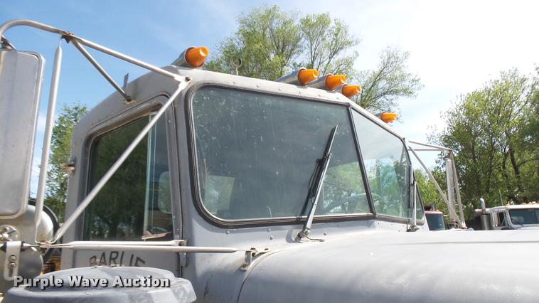 image for item DA7805 1974 Kenworth truck chassis