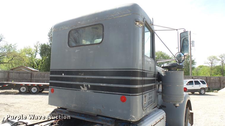 image for item DA7805 1974 Kenworth truck chassis