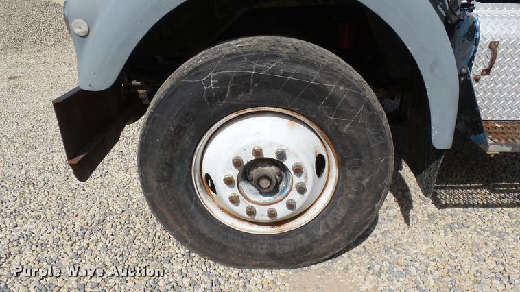 image for item DA7805 1974 Kenworth truck chassis