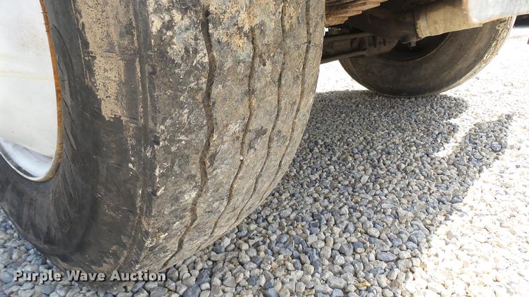 image for item DA7805 1974 Kenworth truck chassis