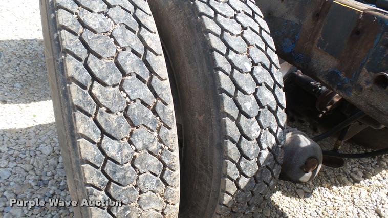 image for item DA7805 1974 Kenworth truck chassis