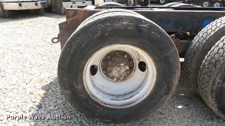 image for item DA7805 1974 Kenworth truck chassis