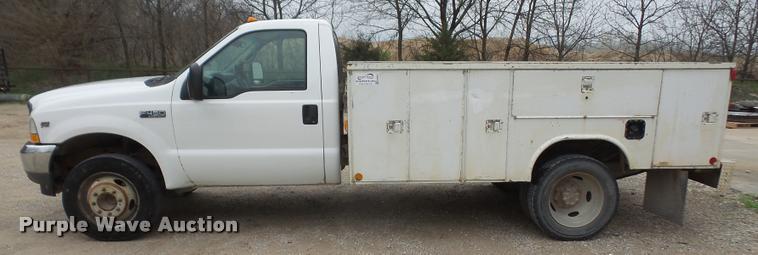 image for item DA8053 2002 Ford F450 Super Duty service truck