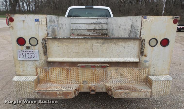 image for item DA8053 2002 Ford F450 Super Duty service truck