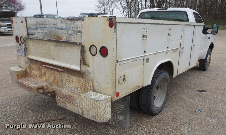 image for item DA8053 2002 Ford F450 Super Duty service truck