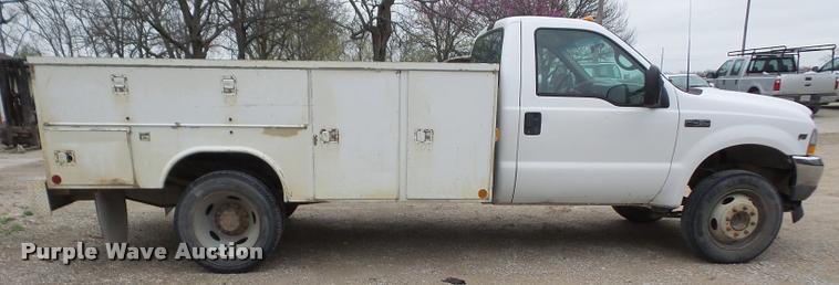 image for item DA8053 2002 Ford F450 Super Duty service truck
