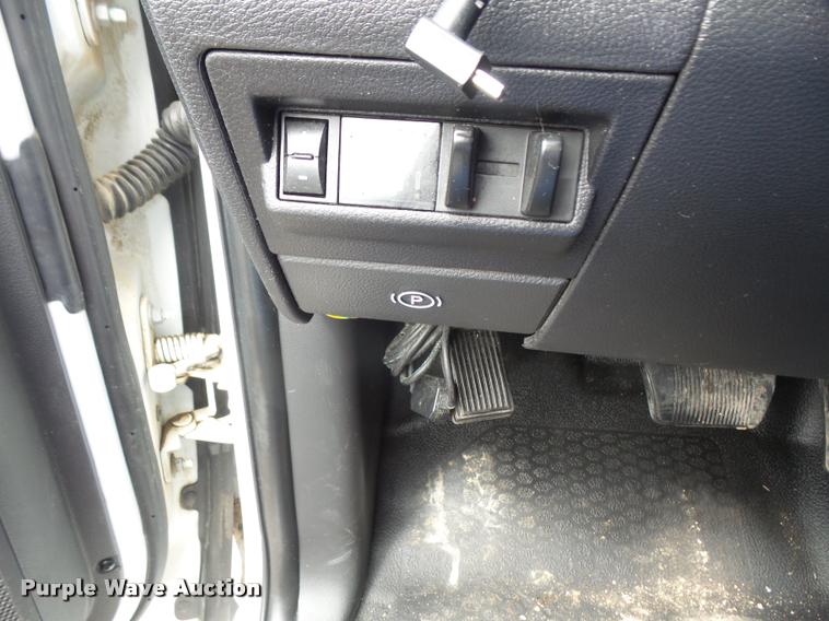 image for item DA8079 2011 Dodge Ram 4500 Crew Cab flatbed truck