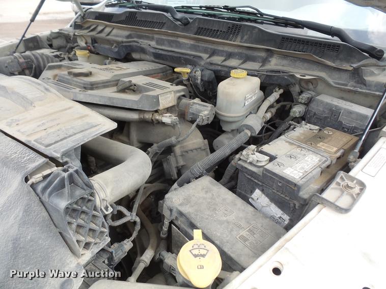 image for item DA8079 2011 Dodge Ram 4500 Crew Cab flatbed truck